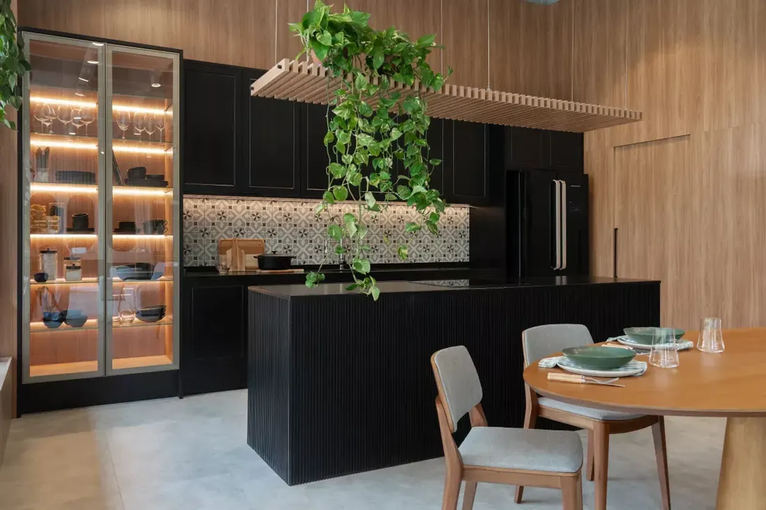 Ambiente gourmet planejado Italínea exposto no showroom